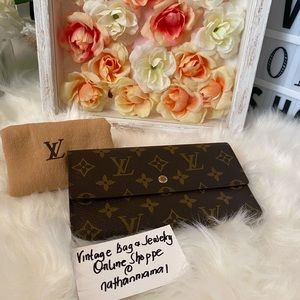 Mono Louis Vuitton wallet